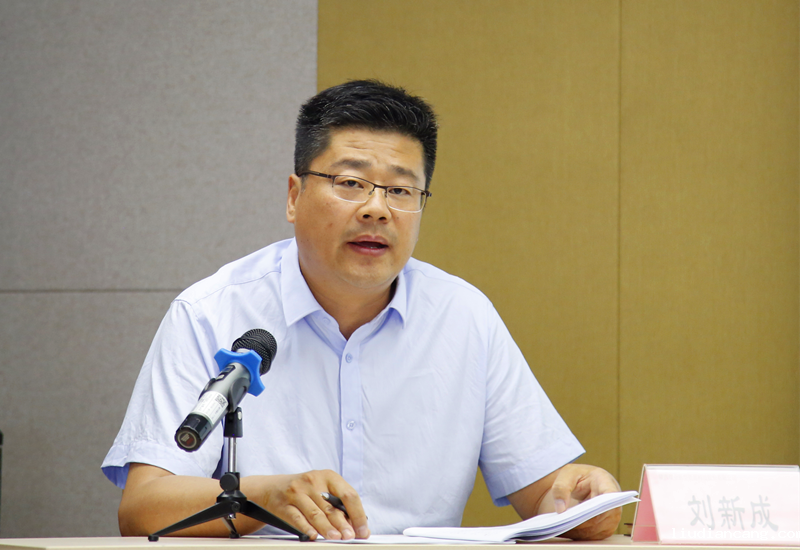 公司党史教育宣讲团成员、副总经理刘新成在机关第二党支部作专题宣讲2.png