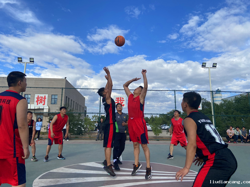 神木分公司举办第三届“奋斗者杯”职工篮球比赛