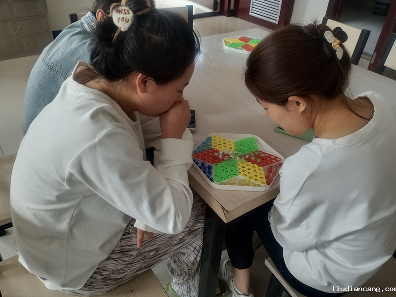 宁夏鑫尔特公司举办“迎双节 庆全运”秋季职工运动会