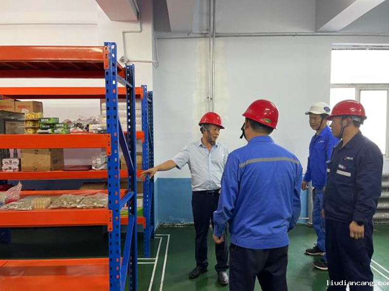 选煤公司开展国庆节一线慰问活动-配图2.png