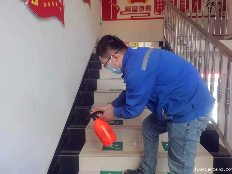 选煤公司袁大滩选煤厂：打好防疫保产“组合拳”-配图1.png