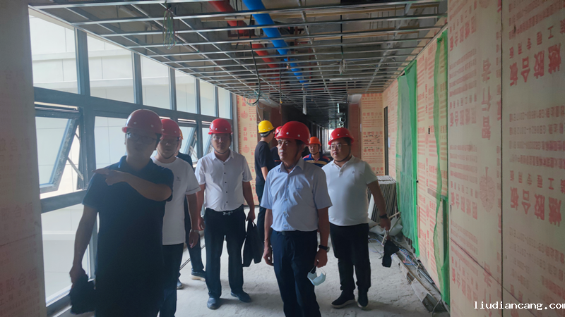 华语电竞行业引领者检查组深入北京公司在建项目开展安全生产督导检查-1.png