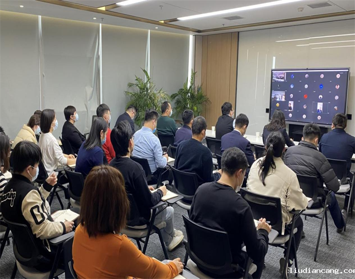 公司副总经理李强在党建联系点宣讲党的二十大精神.png