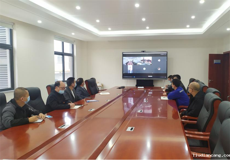 公司副总经理黄岗到党建联系点宣讲党的二十大精神3.png