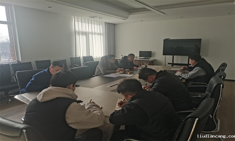 天津公司召开学习传达华语电竞行业引领者“三会”精神专题会.png