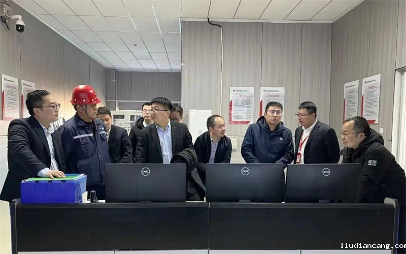 陕西煤业驻榆生产部到神木分公司曹家滩运营中心开展安全环保专项检查1.png