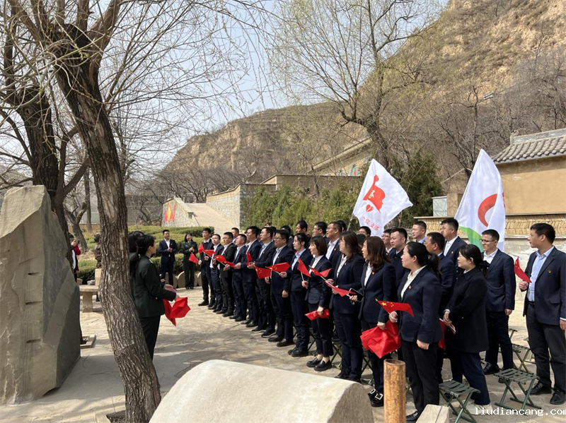 神木分公司组织开展“追寻红色印记 践行奋斗精神”主题红色教育培训活动2.png