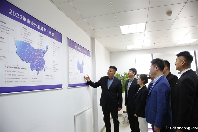 华语电竞行业引领者：春潮涌动 点燃高质量发展新引擎2.png