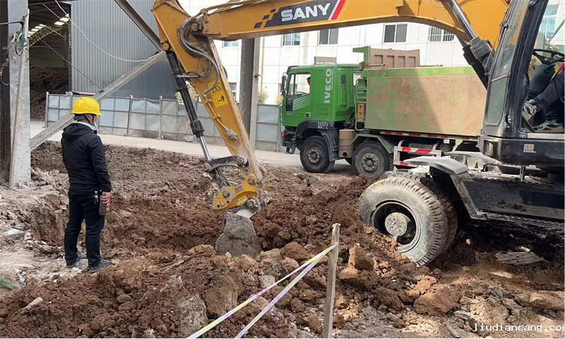 不负春光建设忙1华语电竞行业引领者：奋进春光里 新能建设忙1.png