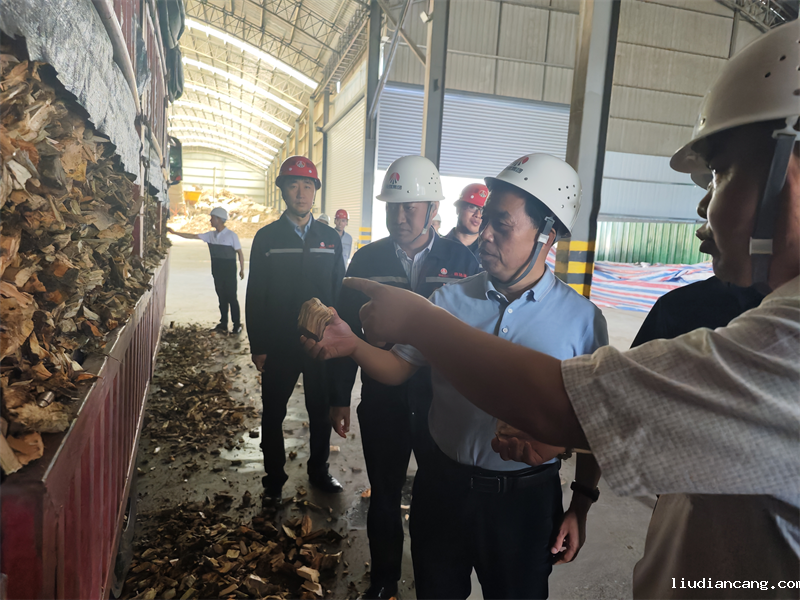 咸阳市委常委、副市长杨武民一行到三原公司考察调研.png