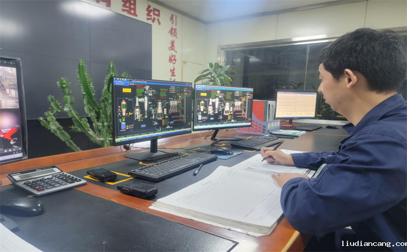 神木分公司水煤浆厂：生产一线的“暗夜”行者1.png