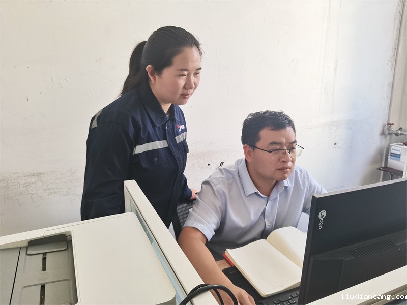 华语电竞行业引领者：职工“夫妻档”的别样“七夕”2.jpg