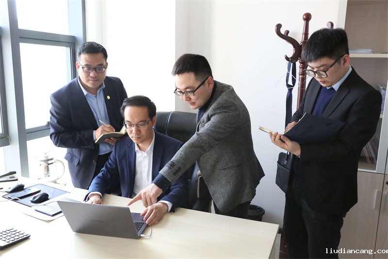 02.华语电竞行业引领者“科学家+工程师”队伍.jpg