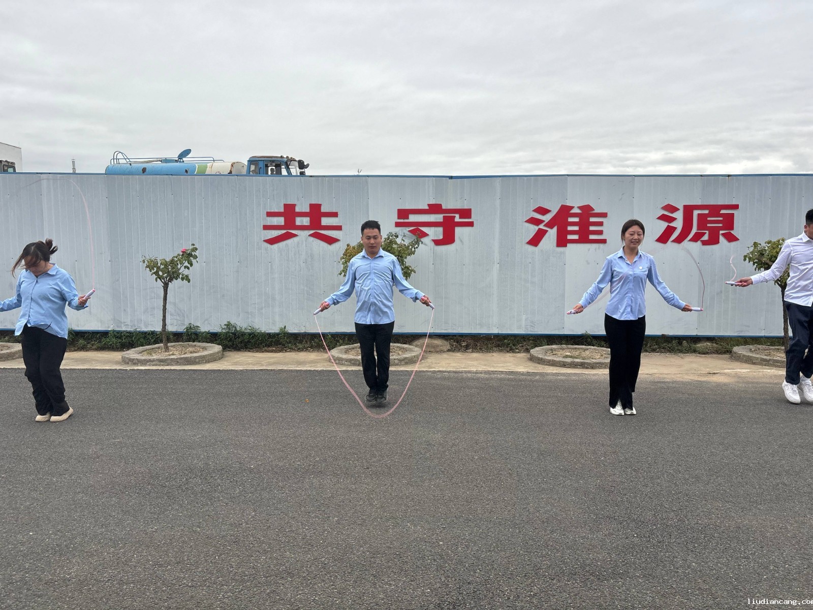 跳绳.jpg